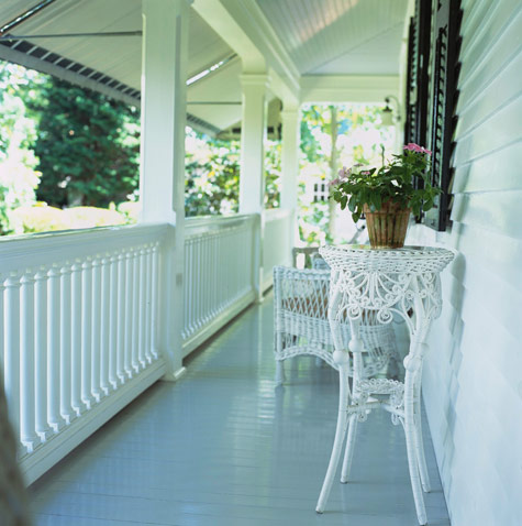 CI_SHPorch high gloss paint on building