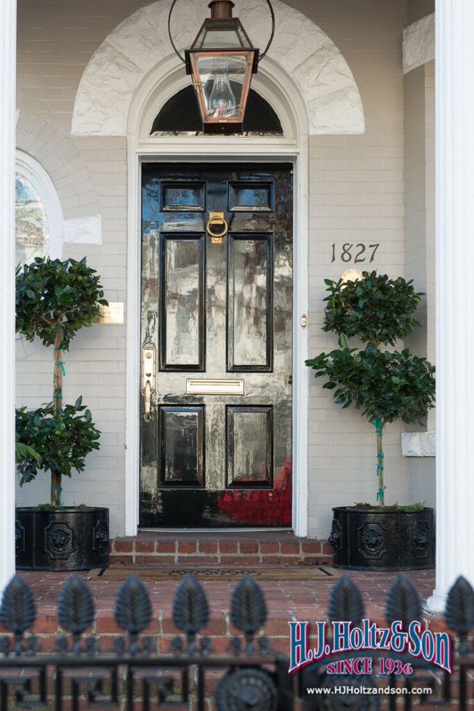 H-J-Holtz-gallery-16 high gloss paint in interior room