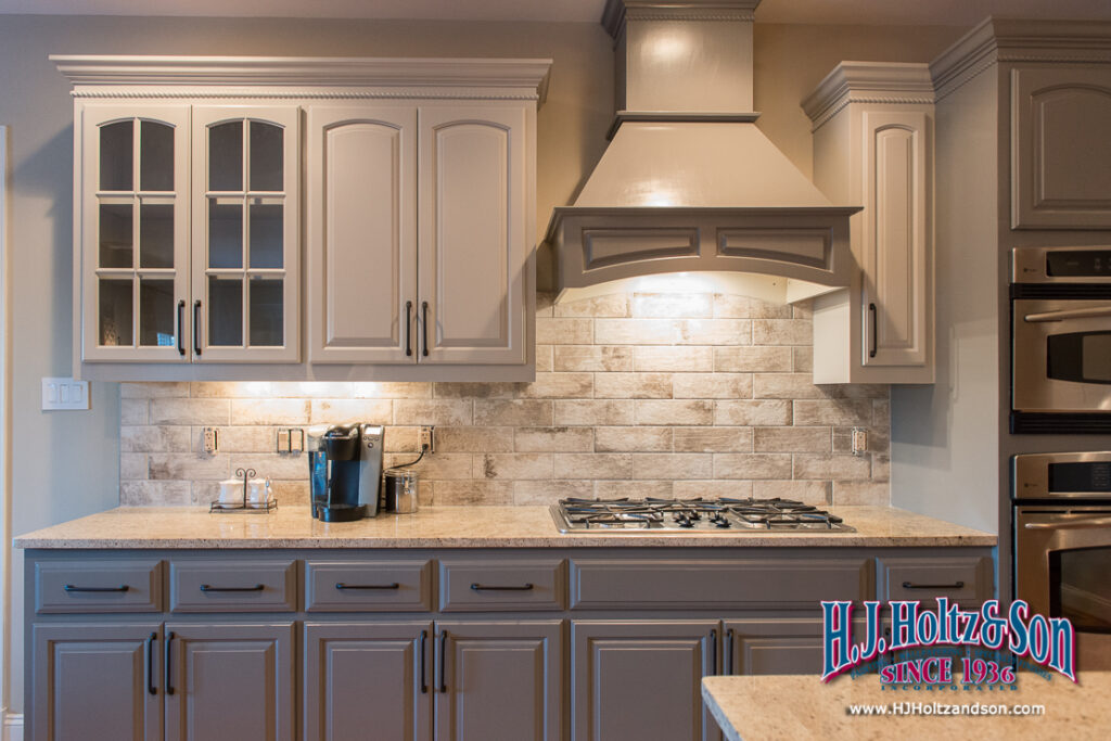 H-J-Holtz-gallery-2 high gloss paint in interior room