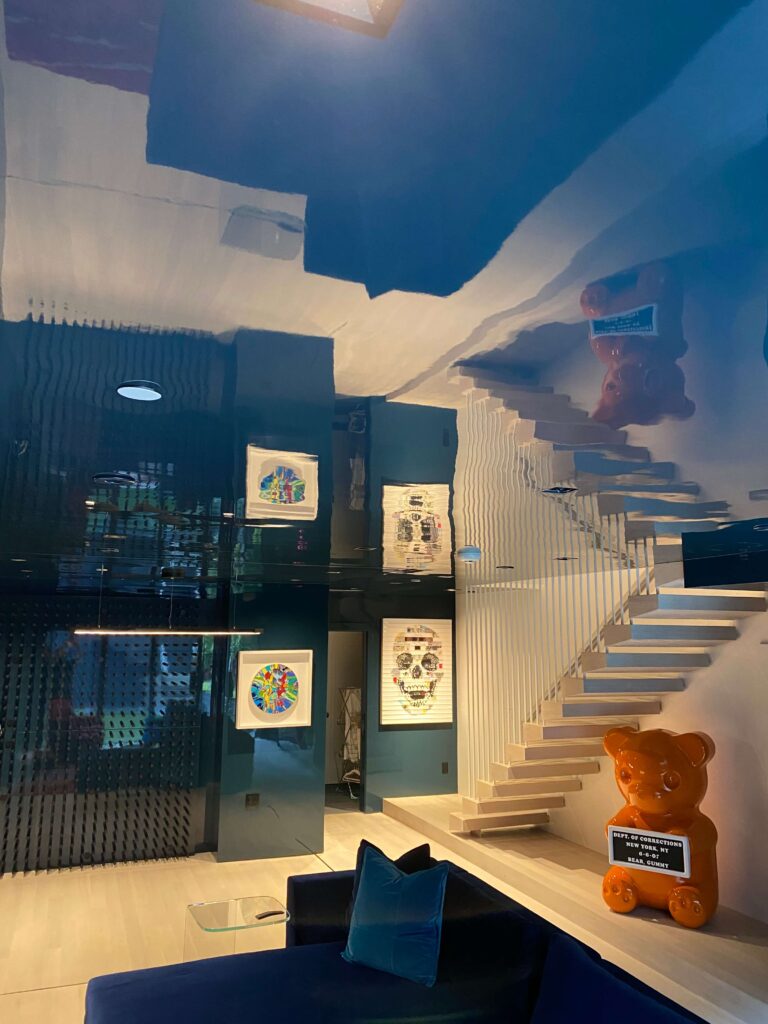 bg-IMG_1569 high gloss paint in interior room