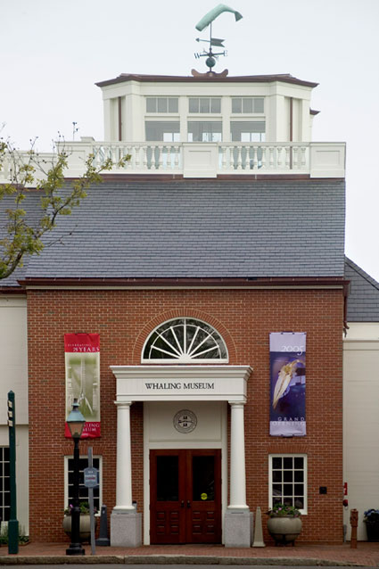 Whaling-Museum-1 high gloss paint on building