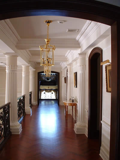 lewicki_3 high gloss paint example