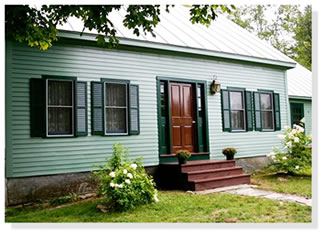 plymouth_house-after high gloss paint on building